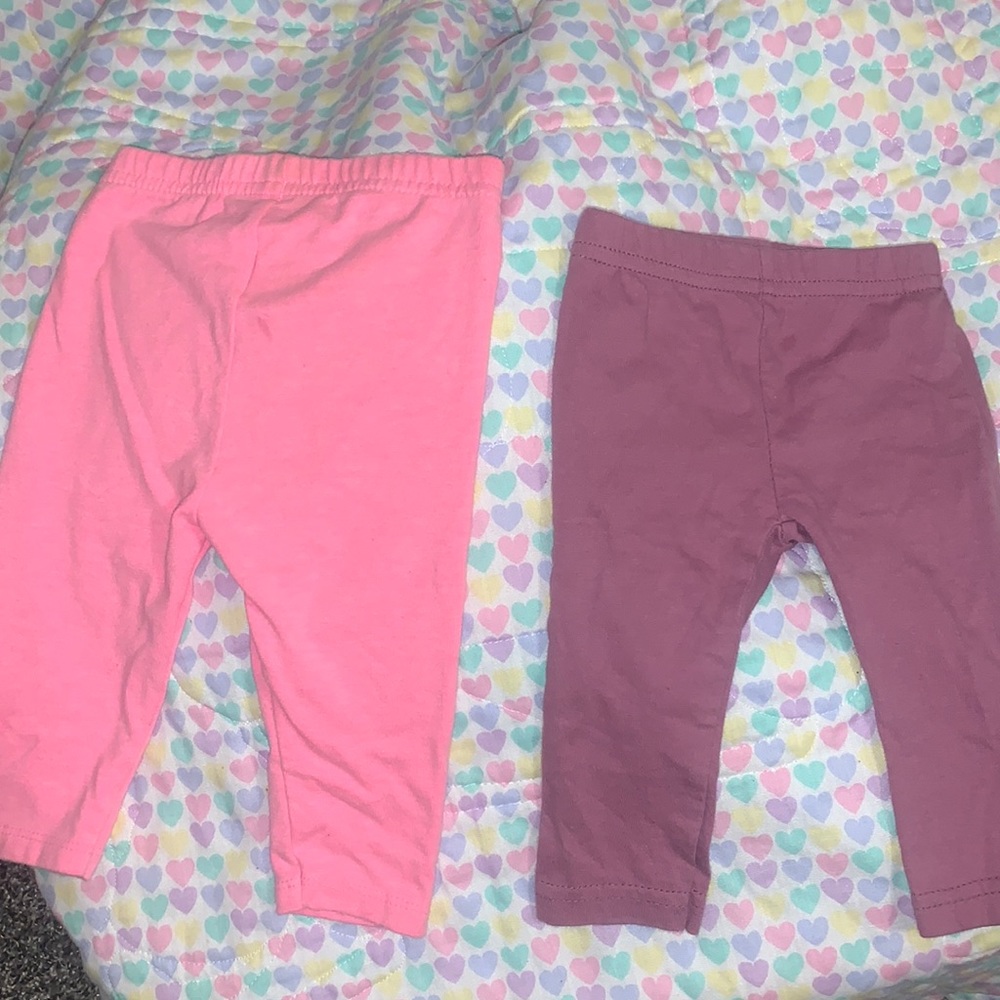 2 pairs of 3-6 month leggings